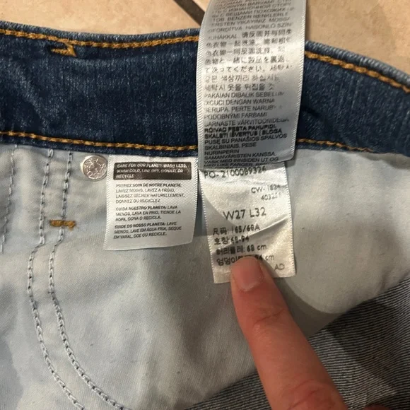 Levi’s 318 Shaping Wide Leg Jeans Size 27 / W27 L32 Medium Wash - Picture 5 of 5